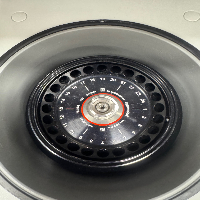 Eppendorf 5425 Centrifuge image 1